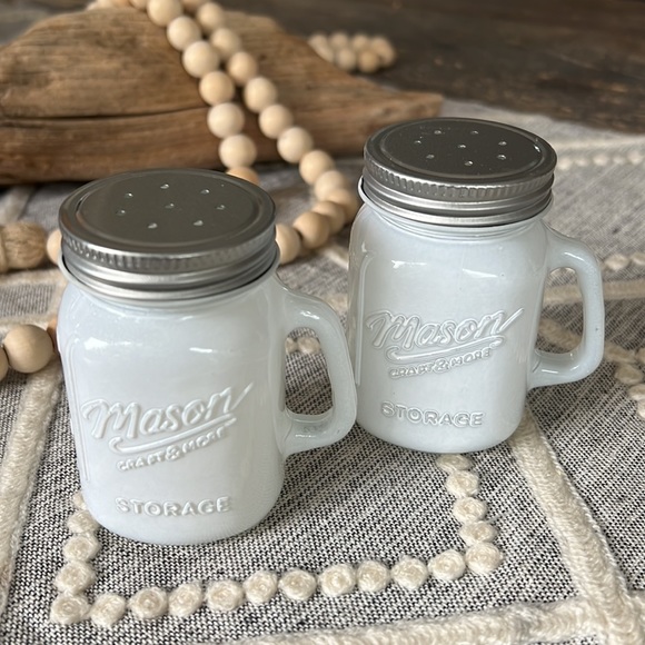 MASON JAR salt & pepper shakers - NEW in box - Picture 2 of 6